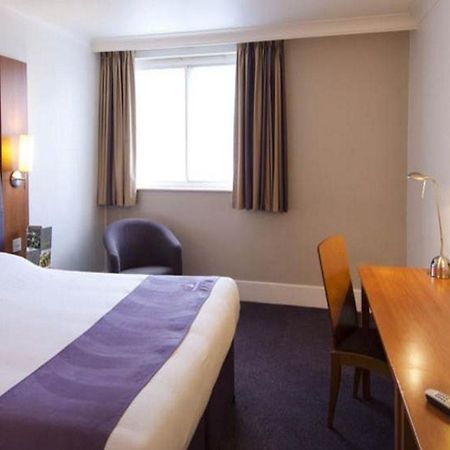 Premier Inn Kettering Buitenkant foto