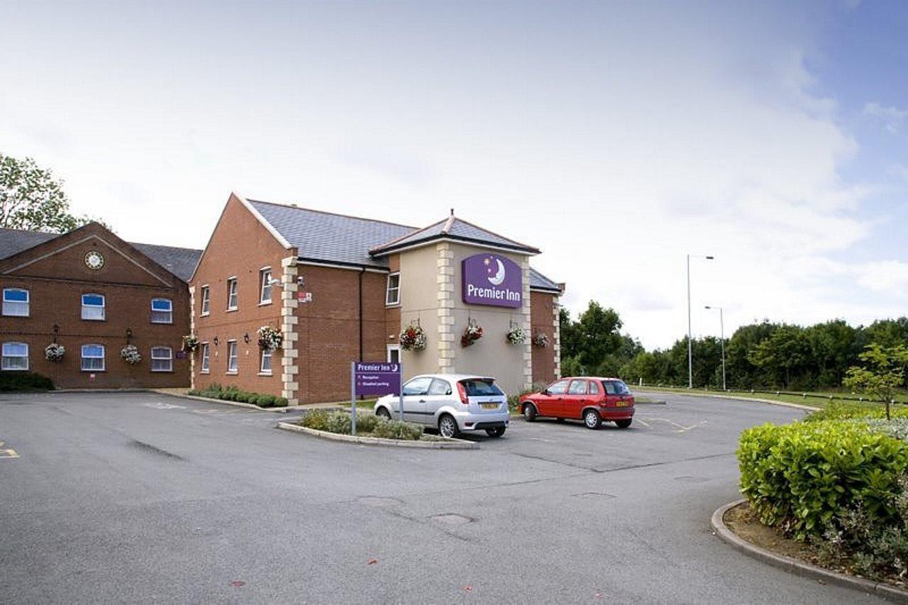 Premier Inn Kettering Buitenkant foto