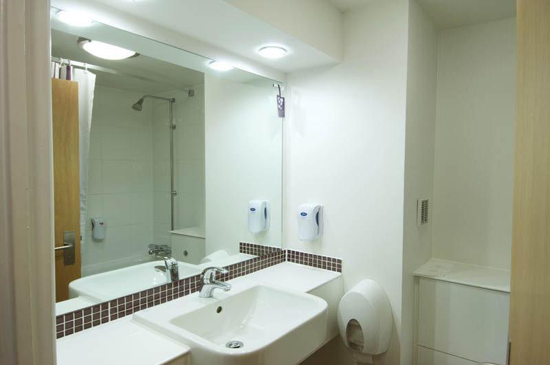 Premier Inn Kettering Buitenkant foto